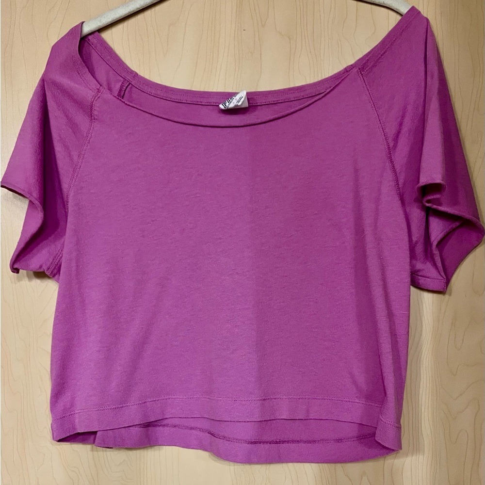 PINK Victoria's Secret Magenta Cropped Off Shoulder Tee Size Small